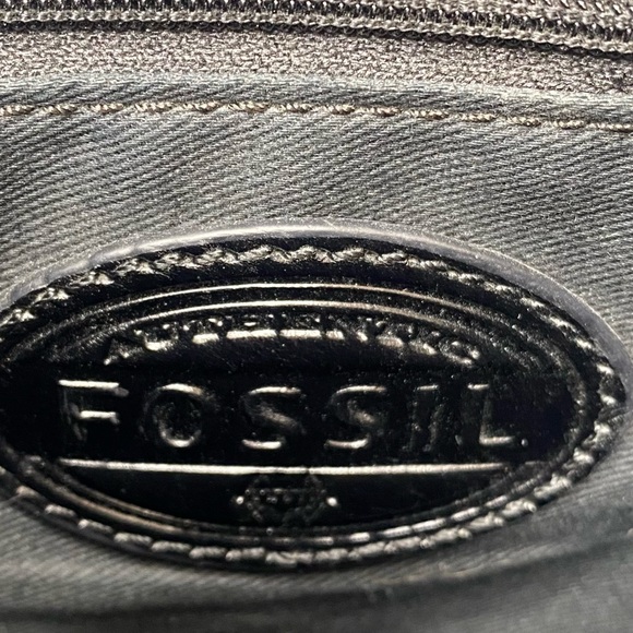 Fossil Legacy Black Pebbled Leather saddle messenger bag purse shoulder - Picture 16 of 16